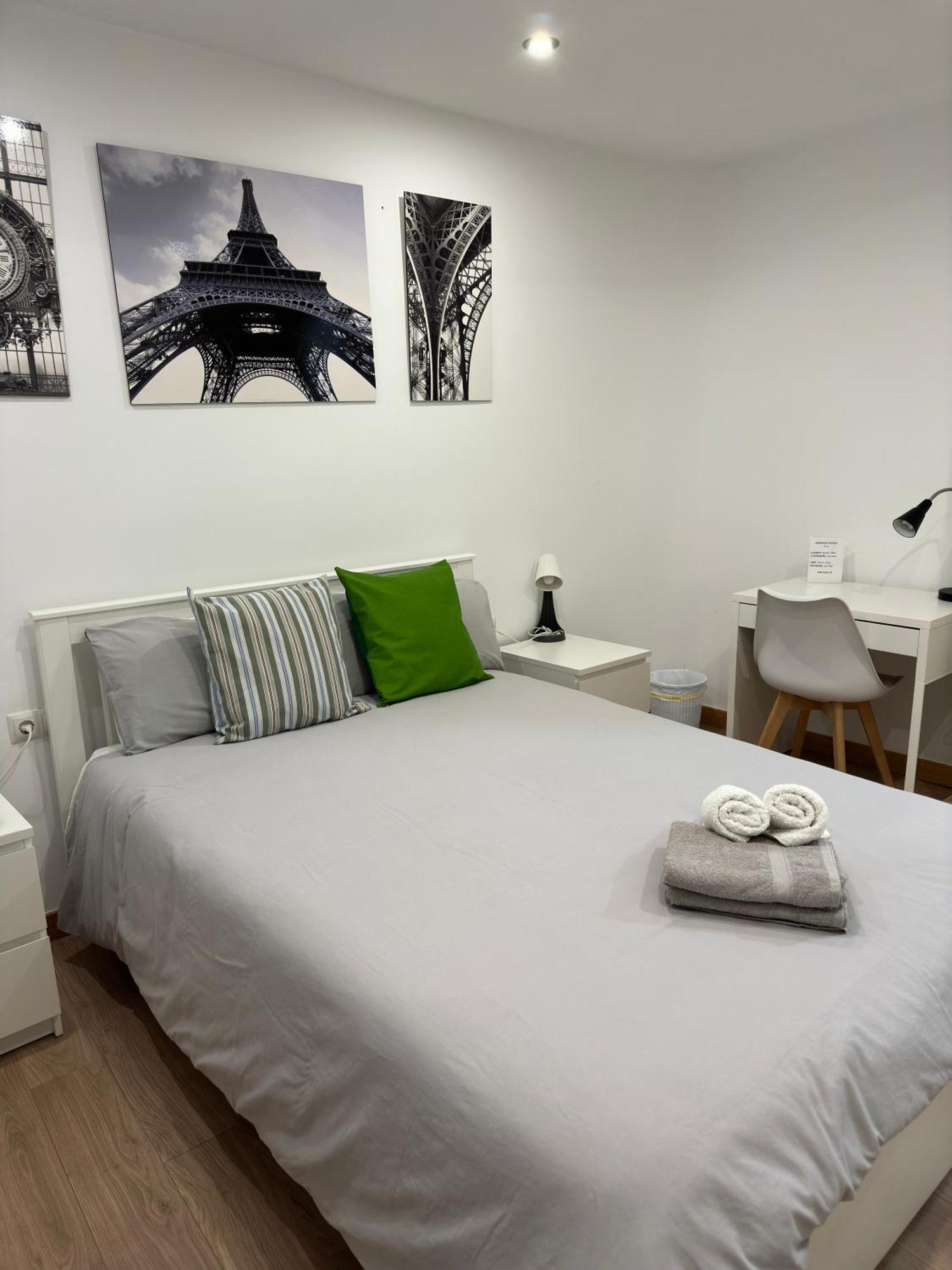 Manrique Rooms Малага Экстерьер фото