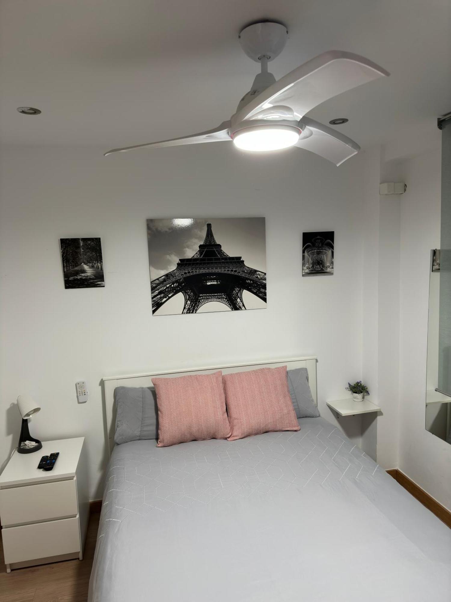 Manrique Rooms Малага Экстерьер фото